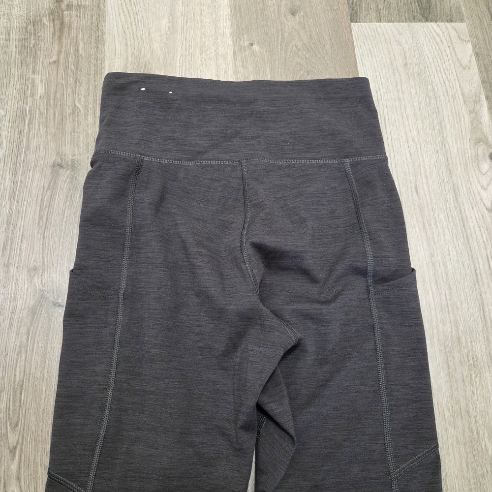 American Eagle Outfitters Gray High-Waist Leggings | Sculpting Stretch Pocket - Picture 10 of 11